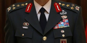 Günlükten Apoletli Medya Çıktı